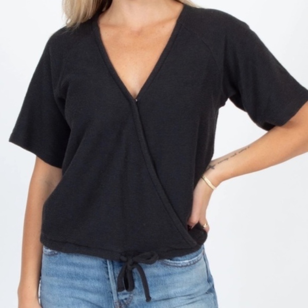 Madewell black Drapey Ottoman Jacquard Wrap tie waist Top size medium